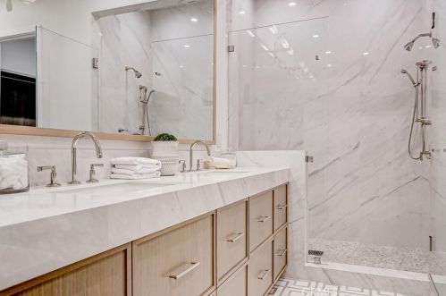 413 Bayview Dr, Manhattan Beach CA  90266-5717 exterior