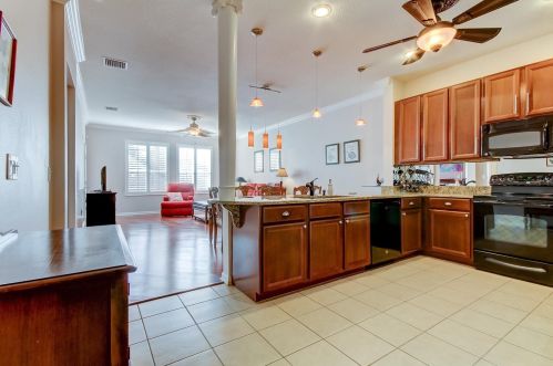 1024 Orca Ct, Tarpon Springs, FL 34691-9816
