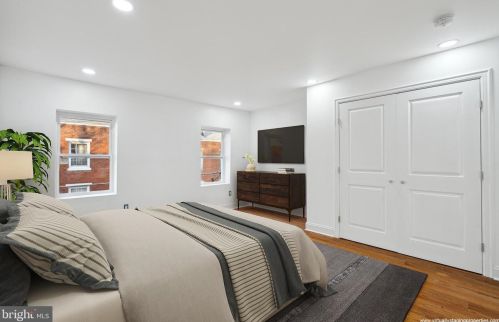 312 Manton St, Philadelphia PA  19147-5213 exterior