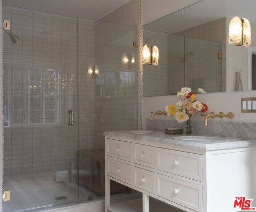 1410 Stanford Dr, Glendale CA  91205-3615 exterior