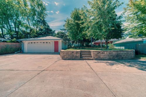 1335 Gertrude St, Waukesha, WI 53186-2617