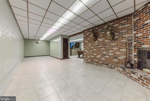 520 Lakeview Dr, Auburn NJ  08085-1248 exterior