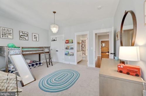 7413 Bethune St, Falls Church VA  22043-1316 exterior