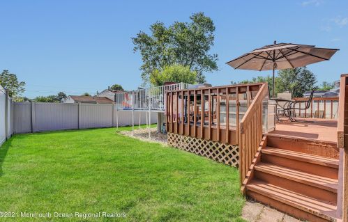 52 Margaret St, Old Bridge NJ  08857-2559 exterior