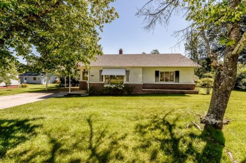 1626 Huxley St, Alcoa, TN 37701-2018