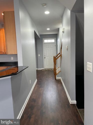 2205 Diloreta Dr, Woodbridge VA  22191-4139 exterior