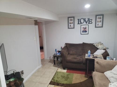 484 Albany Ave, Amityville, NY 11701-1134