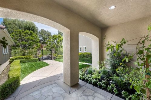 2404 San Miguel Dr, Orange, CA 92867-8600