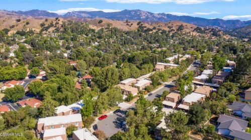 27503 Endeavor St, Calabasas CA  91301-3538 exterior