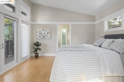 4221 Gln Ave, Oakland CA 94611-4349 exterior