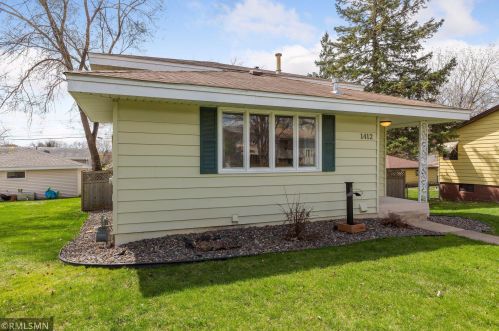1412 Parkview Ln, Minneapolis, MN 55421-2439