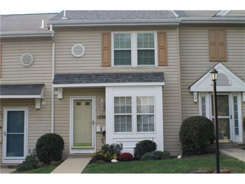 1232 Meadowbrook Dr, Canonsburg, PA 15317-5015