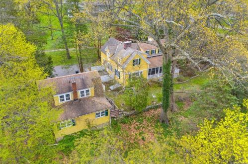 610 Albany Post Rd, Briarcliff, NY 10510-2427