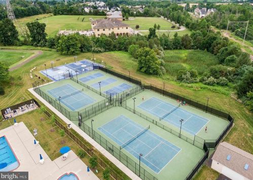 118 Shoal Creek Dr, Blue Bell PA  19422-3250 exterior