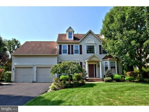 126 Aileen Dr, Lansdale, PA 19446-1682
