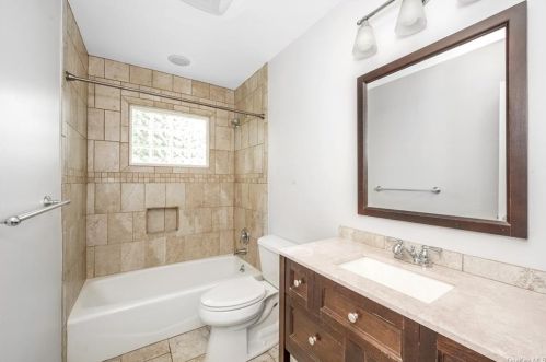 16 Bonwit Rd, Rye Brook NY  10573-1936 exterior