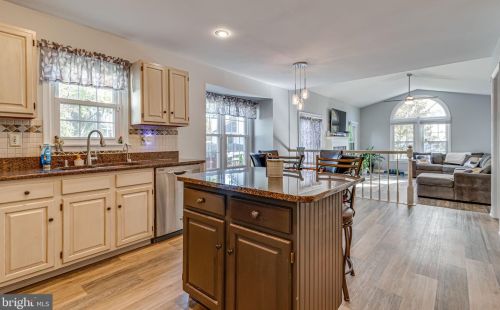 14100 Heatherstone Dr, Bowie MD  20720-4833 exterior