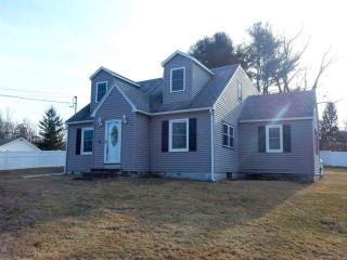 18 Bellview Rd, Troy, NY 12180-8913