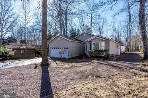 218 Monument Rd, Locust Grove, VA 22508-5156