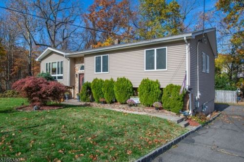 5 Lower Notch Rd, West Paterson, NJ 07424-2994