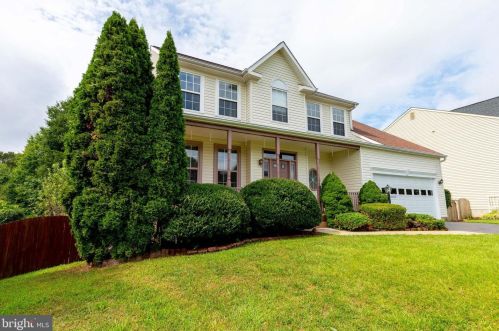 6249 Oakland Dr, Woodbridge VA  22193-7017 exterior