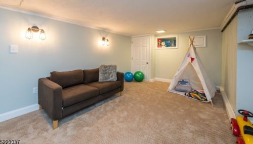 30 Berkshire Rd, Maplewood NJ 07040-1430 exterior