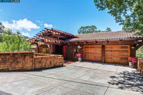 85 Underhill Rd, Orinda, CA 94563-3305