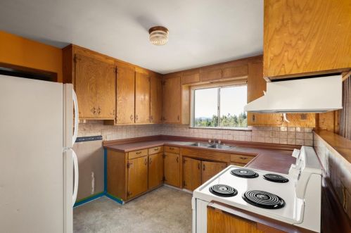 544 Douglas Ave, Grass Valley CA  95945-5044 exterior