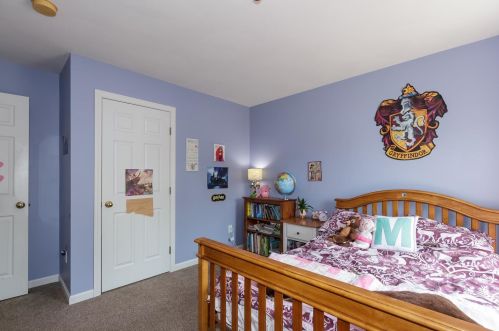 11 Lynwood Rd, Raymond NH  03077-1876 exterior