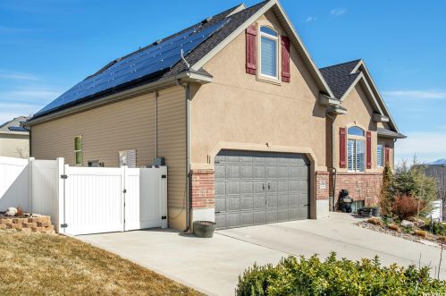 6306 Cedar Hill Rd, Taylorsville, UT 84081-3745