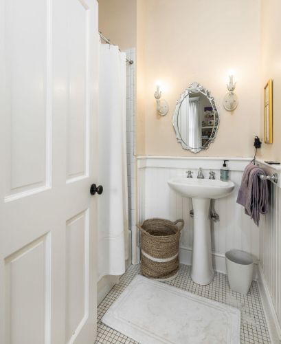 75 Sowell St, Mount Pleasant SC  29464-2660 exterior