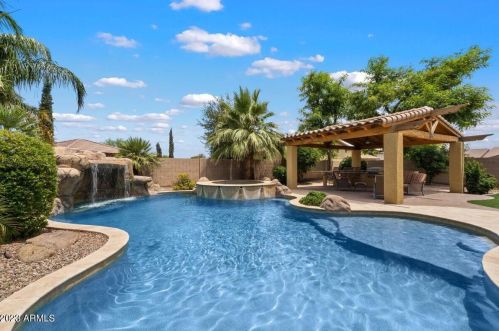 41880 Almira Dr, Maricopa, AZ 85138-3253