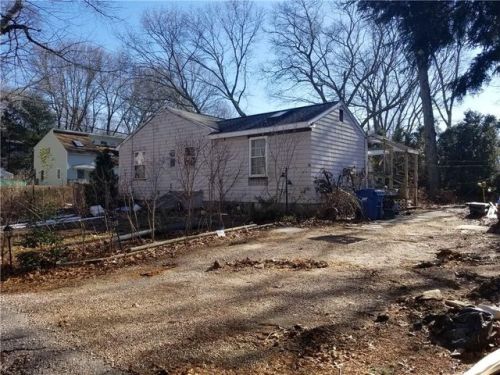 30 Wake Robin Trl, South Kingstown, RI 02874-2373