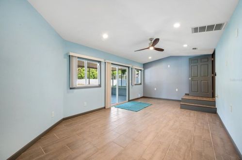 8544 Pinecone Dr, Lakeland FL  33809-1674 exterior