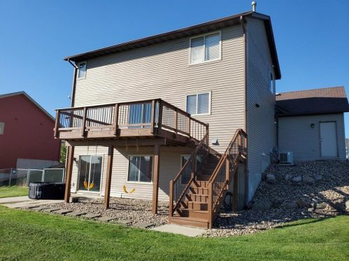 296 Birch St, Hammond, WI 54002-9037