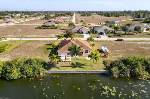 2286 15th St, Cape Coral, FL 33909-0017