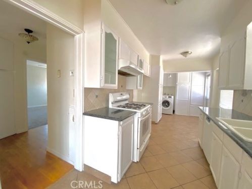 5949 Lewis Ave, Long Beach CA  90805-3528 exterior