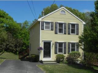 23 Burgundy Dr, Nashua NH  03062-3660 exterior