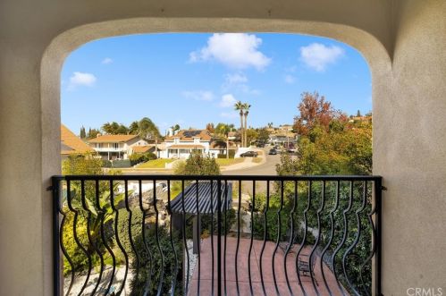 2340 Robinhood Pl, Orange CA  92867-1851 exterior