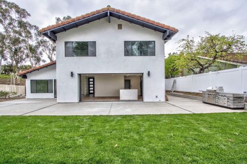 525 Santa Victoria, Solana Beach, CA 92075-1627