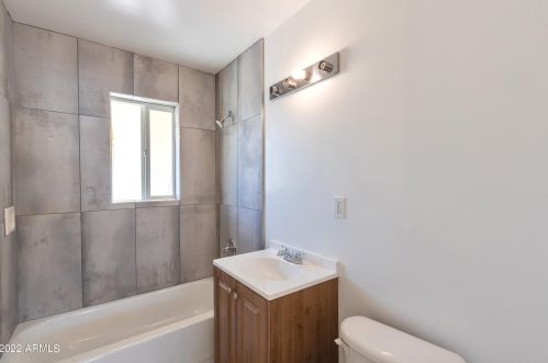 2007 38 Ave, Phoenix AZ 85053-4502 exterior