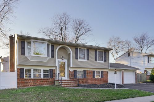 552 Pennsylvania Ave, Bricktown, NJ 08724-1249