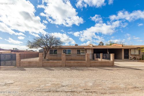 2851 Coy Ln, Tucson, AZ 85746-6253