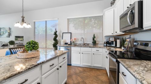 518 Sheffield Ave, Gilbert, AZ 85296-4162
