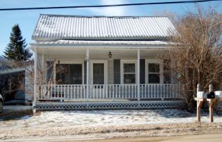 29 Pine St, Perrys Mills, NY 12919-5213