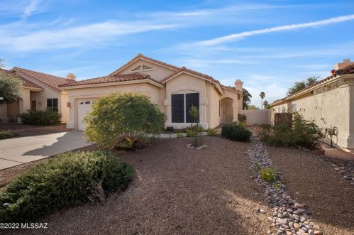 162 Sonoran Heights Dr, Tucson, AZ 85748-2134