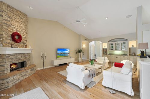 11246 Del Timbre Dr, Scottsdale AZ 85259-6327 exterior