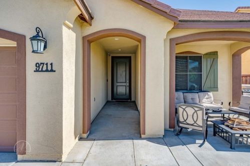 9711 Metropolitan Way, Bakersfield, CA 93311