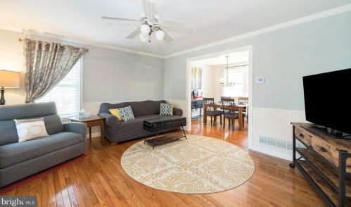 40 Cambridge Ct, Downingtown, PA 19335-1112
