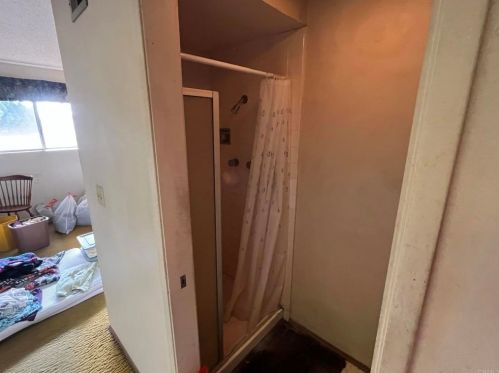 6654 Belle Glade Ave, San Diego CA 92119-2221 exterior